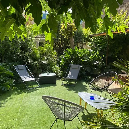 Holiday home Les Lauriers Centre Avec Jardin *